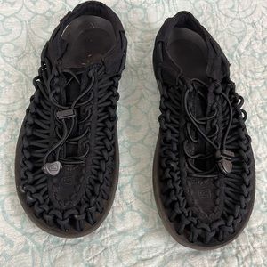 Keen Uneek Sandals Black Women's Size 8 Shoes Outdoor 1014099 Water Hiking